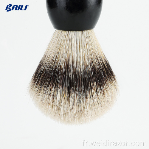 Blaireau de rasage humide Badger avec manche noir et pointe argentée